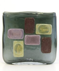 Vase à décor géométrique